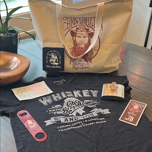 Chris Stapleton Collectibles Package - Picture 1 of 1